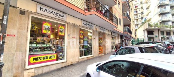 1 room Commercial property in Naples, Italy No. 171595 7
