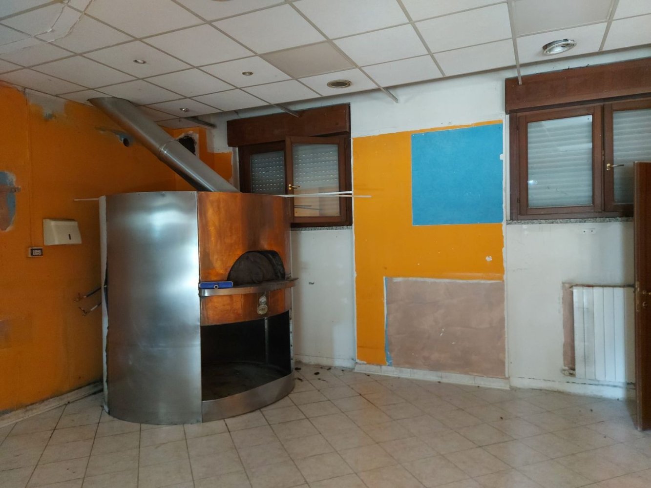Imóvel comercial em Cormano, Italy 130 m² N.º 333259