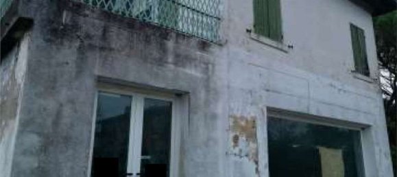 10 rooms Apartment in Mogliano Veneto, Italy No. 175377 2