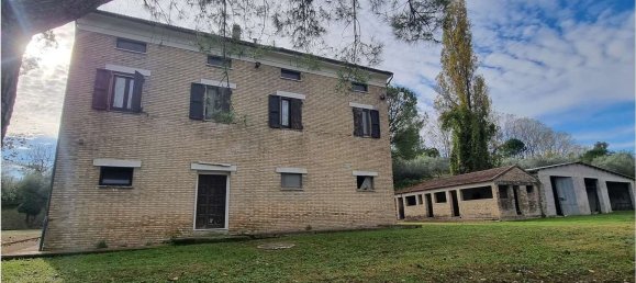 Casa de 10 divisões em Fermo, Italy N.º 138285 8