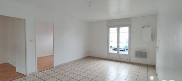 3 rooms Apartment in Saint-Etienne-du-Rouvray, France No. 313172 2