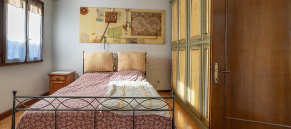 11 rooms House in Piove di Sacco, Italy No. 237391 10