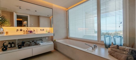 3 bedrooms Apartment in Marbella, Spain No. 148805 11