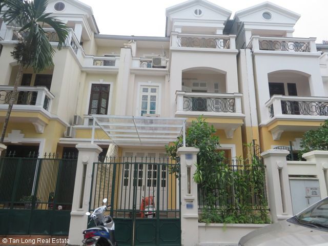 4 bedrooms Villa in Tay Ho, Vietnam No. 3685
