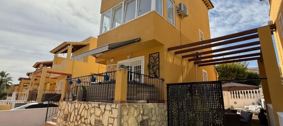 3 غرف نوم فيلا في Alicante, Spain رقم 261768 4