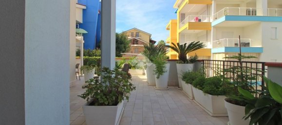 3 bedrooms Apartment in Giulianova, Italy No. 362381 14