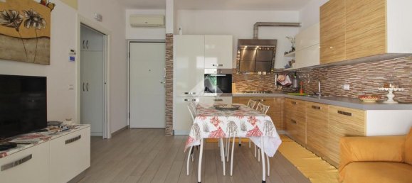 3 bedrooms Apartment in Giulianova, Italy No. 362381 5