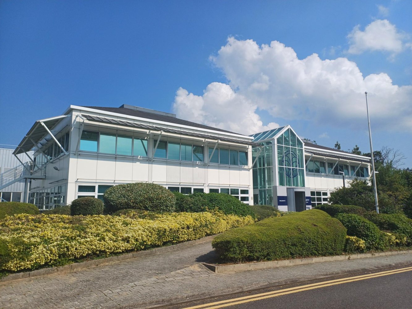  Office in Kent, United Kingdom No. 958