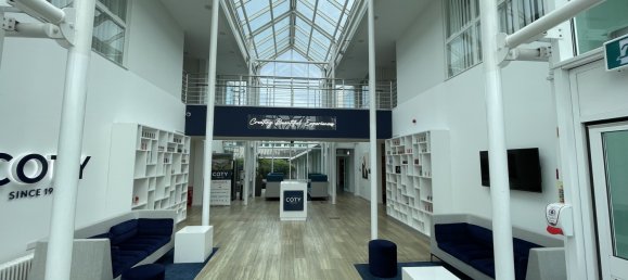  Office in Kent, United Kingdom No. 958 6