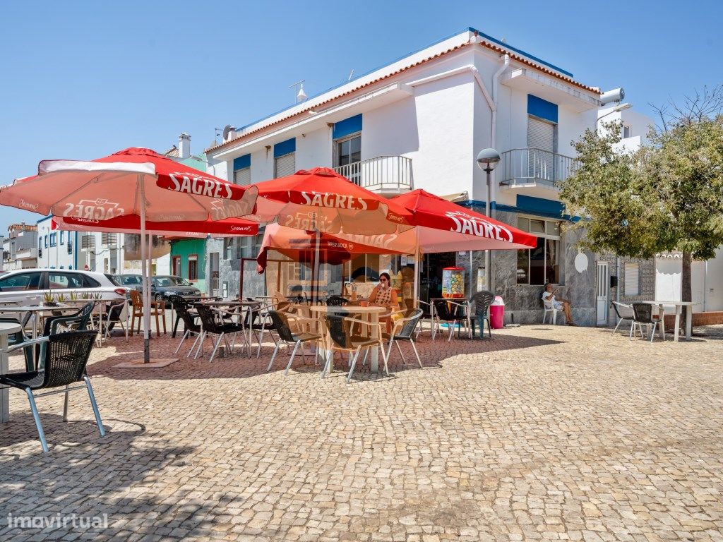 70m² Commercial property in Santa Luzia, Portugal No. 298957