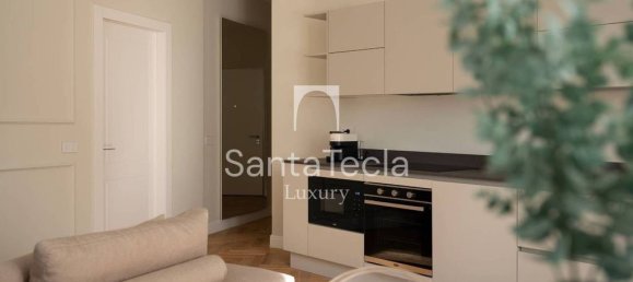 1 bedroom Apartment in Milan, Italy No. 332108 2
