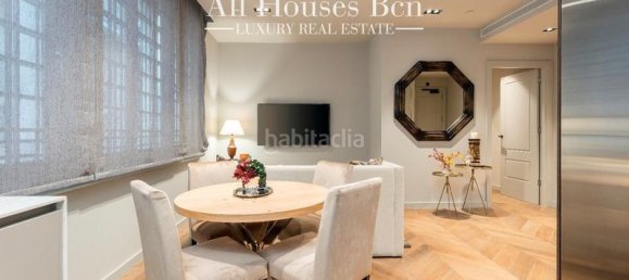 2 bedrooms Apartment in Ciutat Vella, Spain No. 103341 10