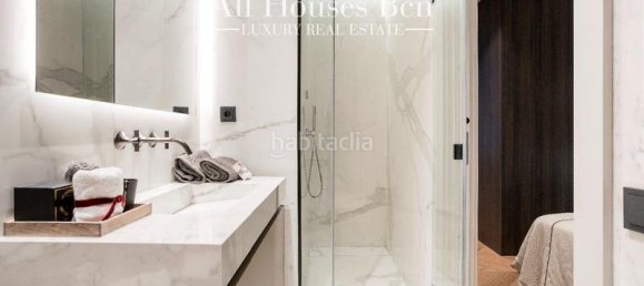 2 bedrooms Apartment in Ciutat Vella, Spain No. 103341 26