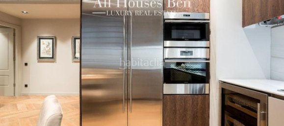 2 bedrooms Apartment in Ciutat Vella, Spain No. 103341 6