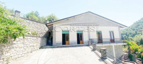 6 rooms House in Città di Castello, Italy No. 70971 7