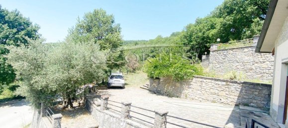 6 rooms House in Città di Castello, Italy No. 70971 17