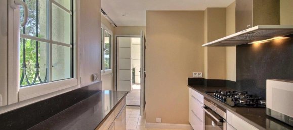 Villa T3 em Antibes, France N.º 1786 9