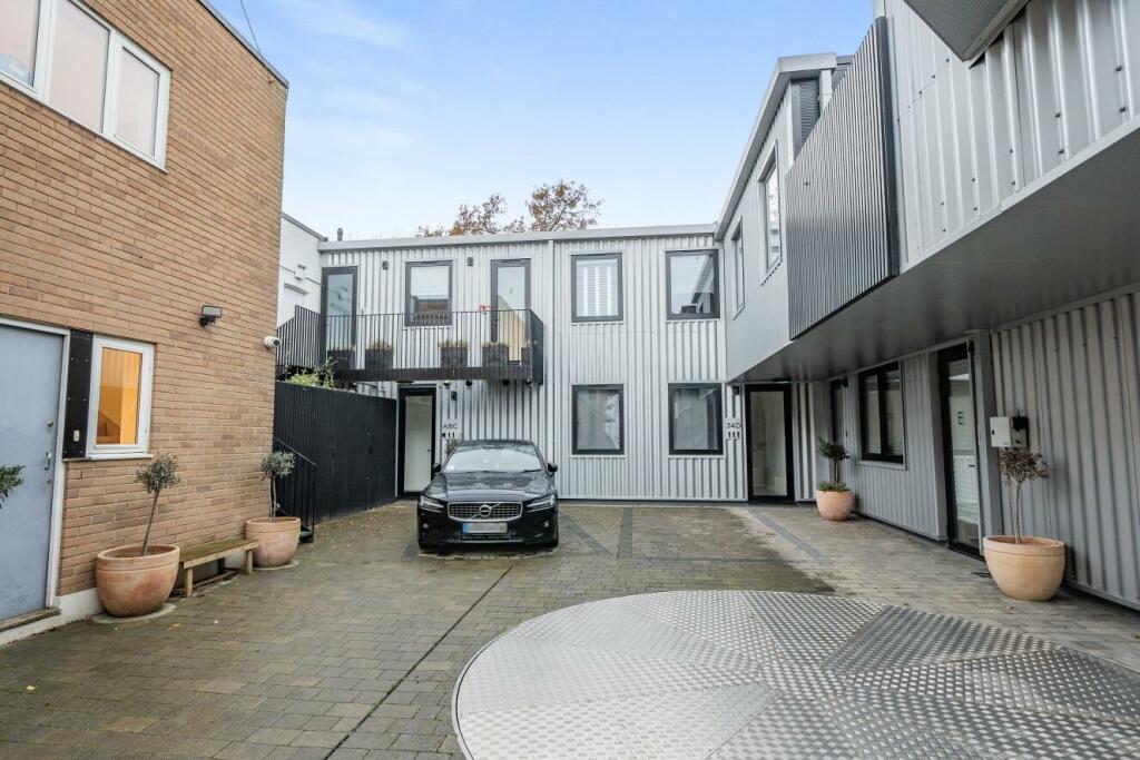 3 bedrooms Apartment in Beckenham, United Kingdom No. 14415