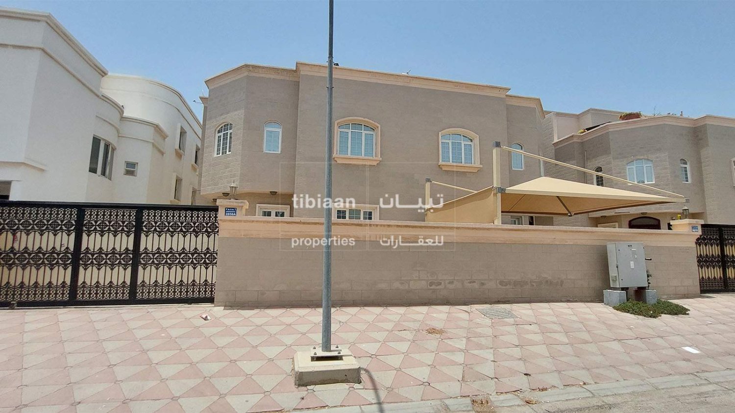 13 bedrooms Property in Muscat, Oman No. 683