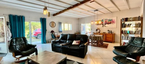 2 bedrooms House in Pujols, France No. 311561 5