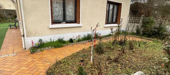 3 bedrooms House in Vierzon, France No. 83044 12