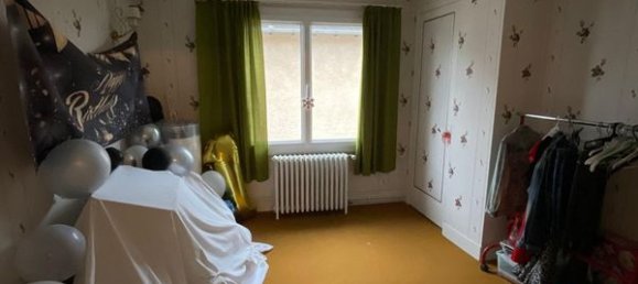 3 bedrooms House in Vierzon, France No. 83044 7