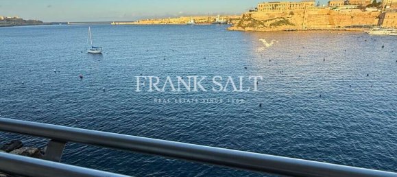 1 bedroom Apartment in Birgu, Malta No. 10649 2