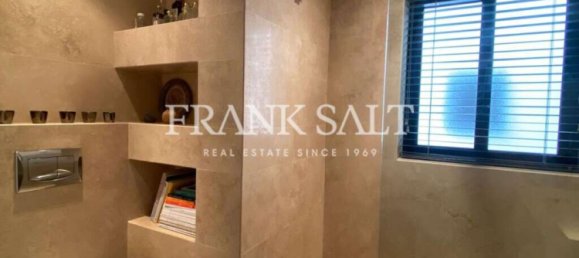 1 bedroom Apartment in Birgu, Malta No. 10649 12