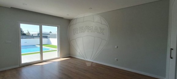 4 bedrooms House in Setubal, Portugal No. 171866 9