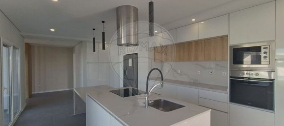 4 bedrooms House in Setubal, Portugal No. 171866 16