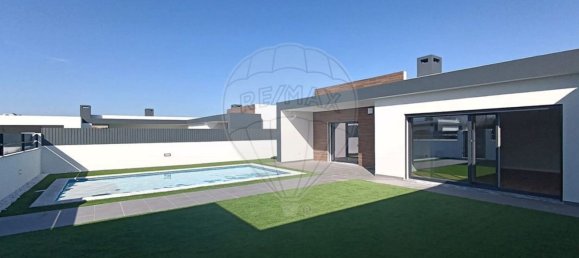 4 bedrooms House in Setubal, Portugal No. 171866 10