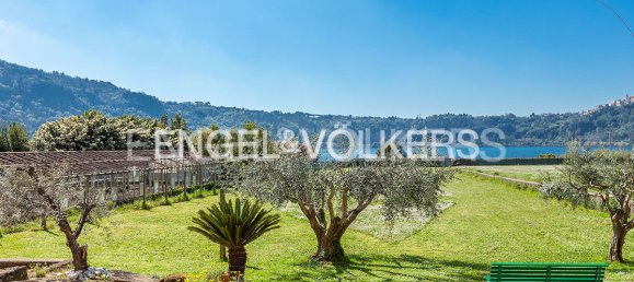 5 bedrooms House in Nemi, Italy No. 127878 9