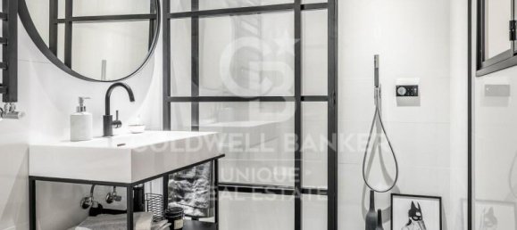 4 غرف نوم شقة في Cuatro Caminos, Spain رقم 82573 46