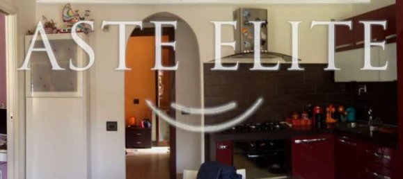 3 rooms Apartment in Pomezia, Italy No. 205977 9