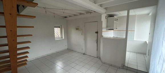 1 bedroom Duplex in Caussade, France No. 289015 2