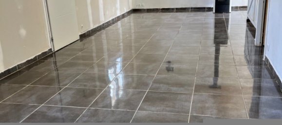 2 bedrooms House in Luant, France No. 269423 3