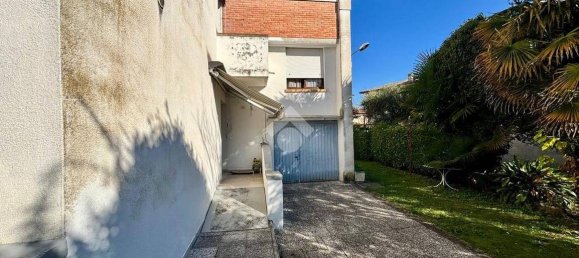 Casa de 3 dormitorios en Conegliano, Italy No. 60543 33