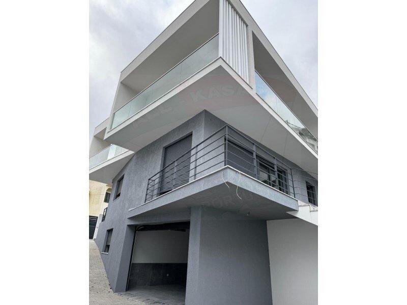 Casa T4 em Odivelas, Portugal N.º 99526