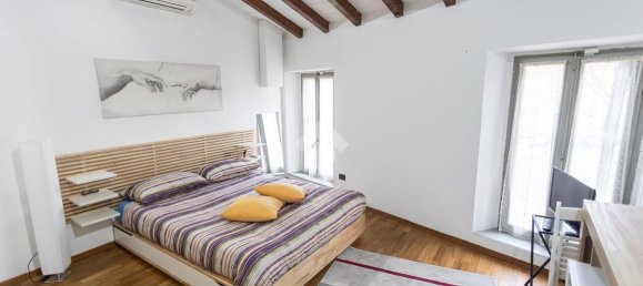 3 rooms Building in Parma, Italy No. 8610 13