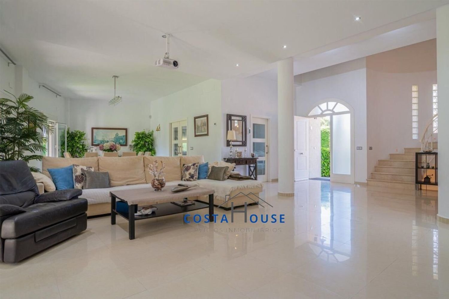 Casa de 4 dormitorios en Huelva, Spain No. 272501