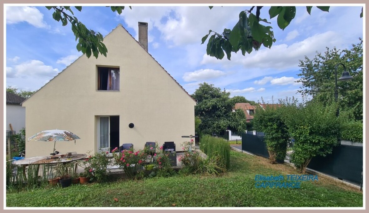 4 bedrooms House in Chessy, France No. 317938