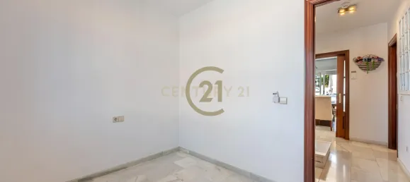 4 Schlafzimmer Haus in Alcorrin, Spain, Nr. 81177 4