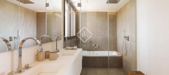 5 bedrooms House in Gava, Spain No. 25826 14