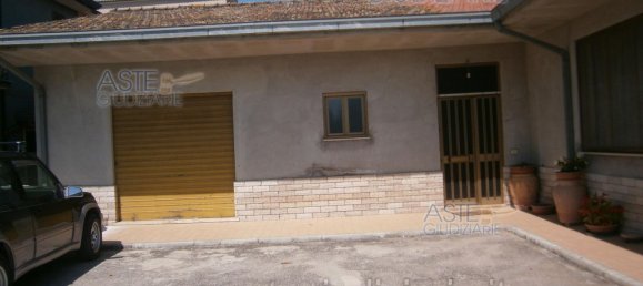 5 rooms Apartment in Alatri, Italy No. 272422 3