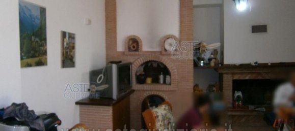 5 rooms Apartment in Alatri, Italy No. 272422 5