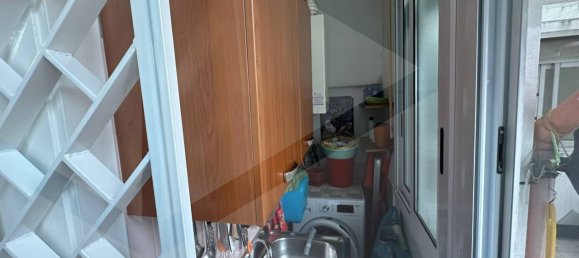 Здание с 2 комнатами в Бари, Италия № 34303 32