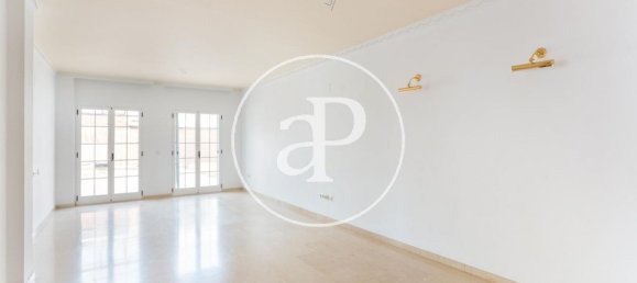 5 bedrooms House in Paterna, Spain No. 150120 20