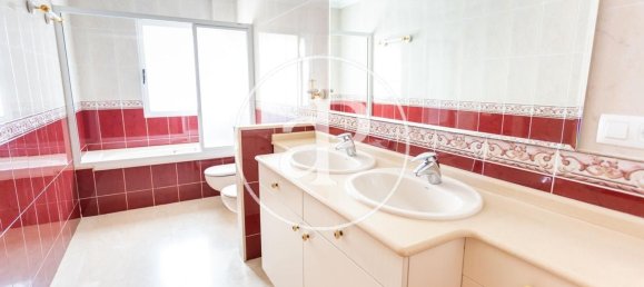 5 bedrooms House in Paterna, Spain No. 150120 28