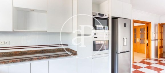 5 bedrooms House in Paterna, Spain No. 150120 19