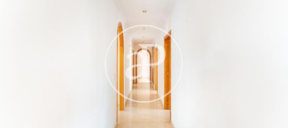 5 bedrooms House in Paterna, Spain No. 150120 13